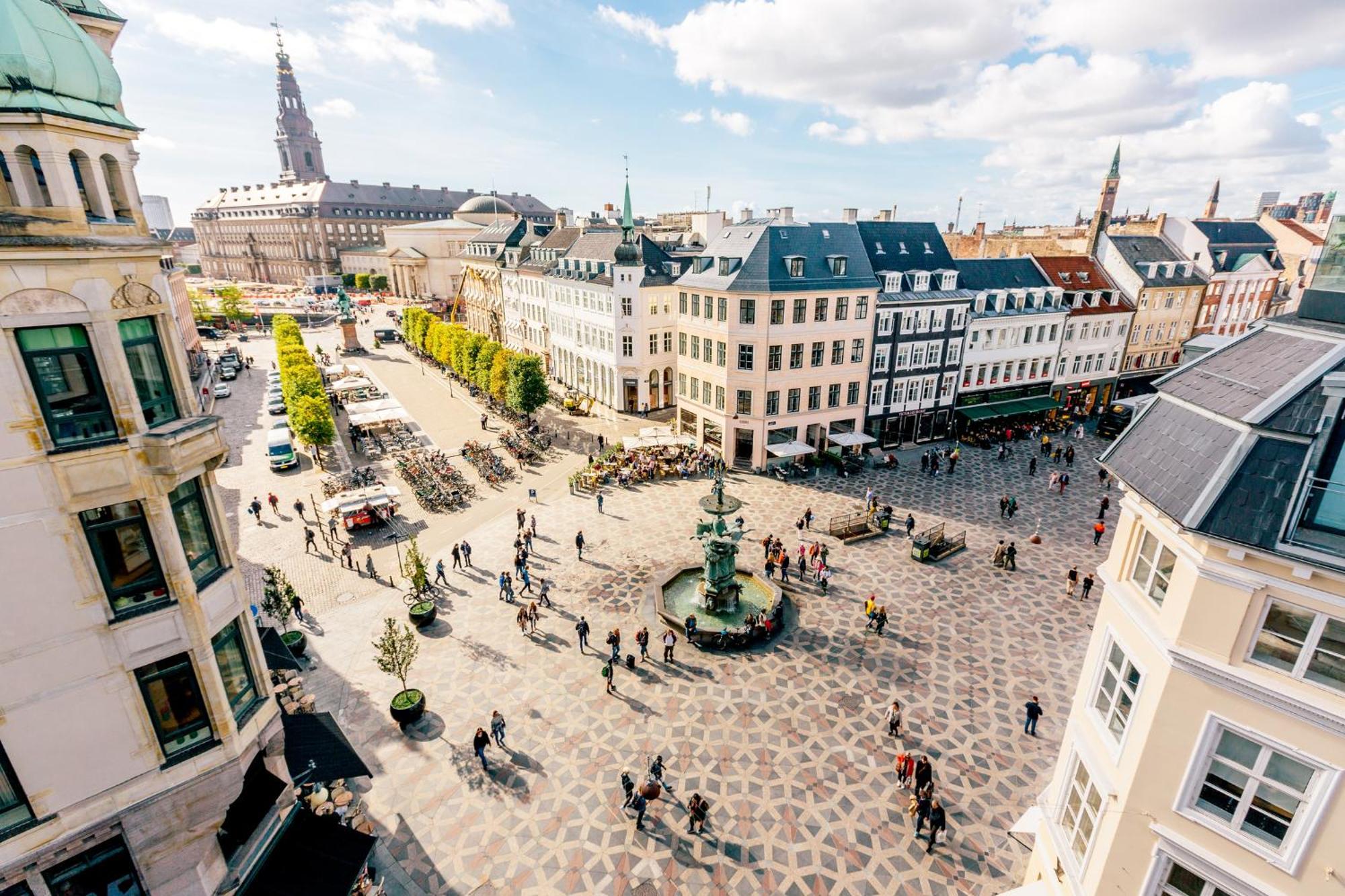 Big 4 Bedroom Apartment With Bathtub By Cph City Hall Square コペンハーゲン エクステリア 写真